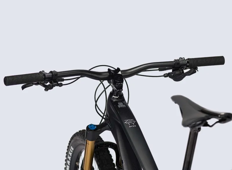 2021 Lapierre Zesty AM CF 9.9 Carbon Mountain Bike in Black-3